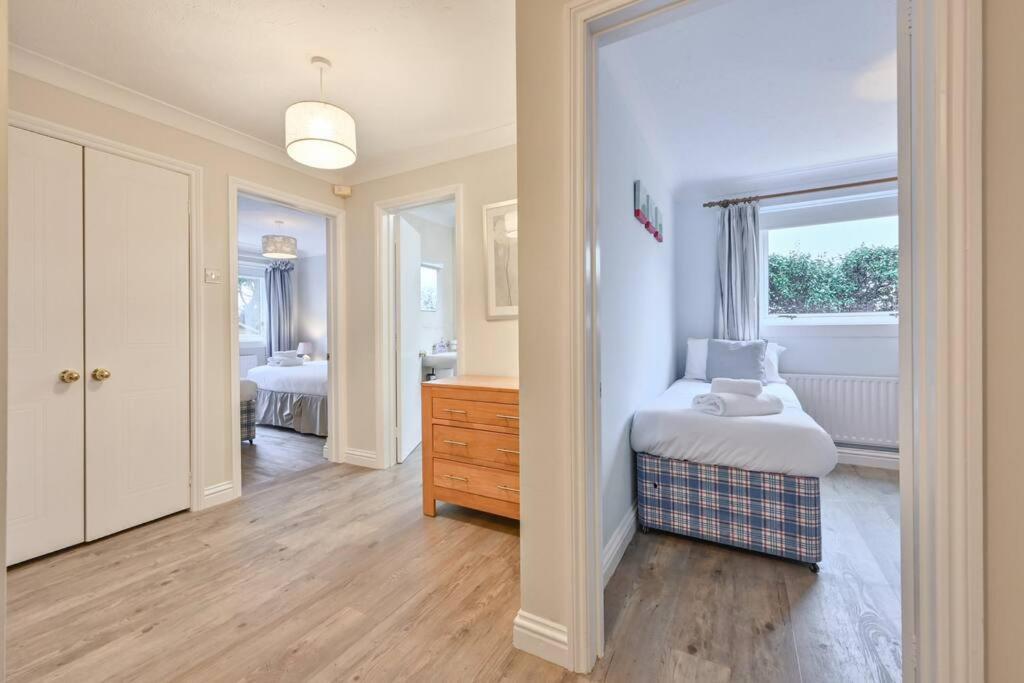Spacious Sandbanks Apartment Near Beach And Bars With Free Parking Poole Extérieur photo